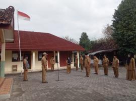 Panewu Hadiri Apel Pagi Pamong Kalurahan Giricahyo: Senin, 7 September 2026